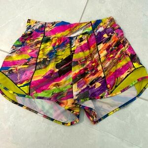 Lululemon hotty hot shorts Tall size 4
